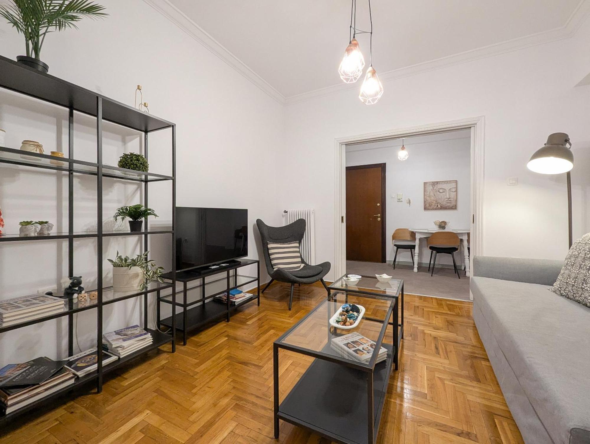 Spacious Apt For 5 Guests Next To Acropolis&Metro أثينا المظهر الخارجي الصورة