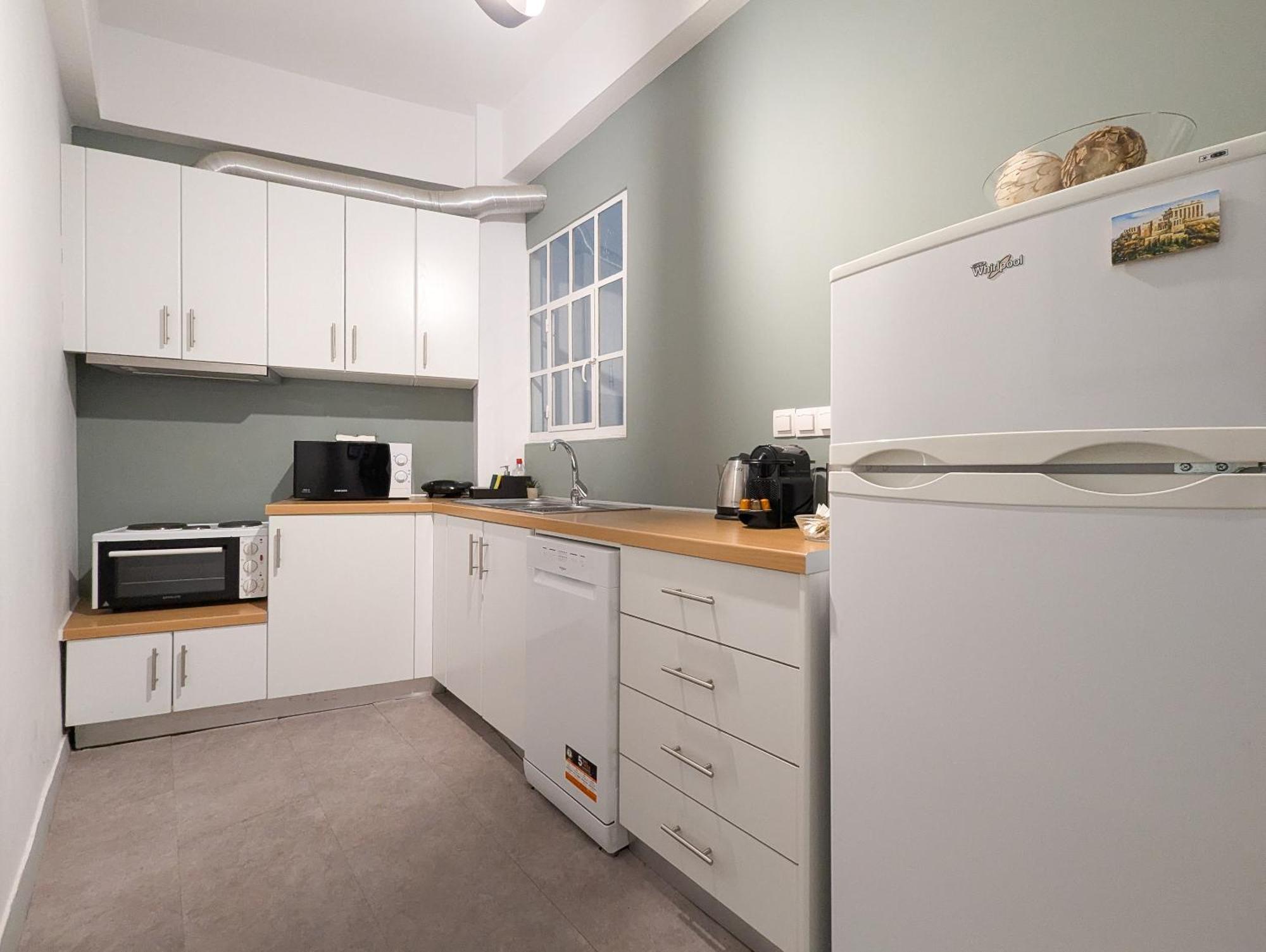 Spacious Apt For 5 Guests Next To Acropolis&Metro أثينا المظهر الخارجي الصورة