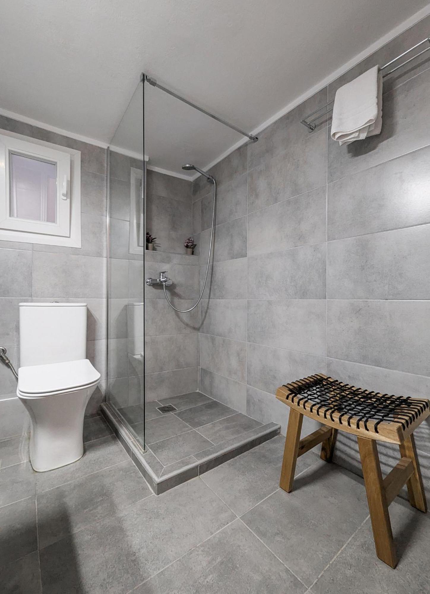 Spacious Apt For 5 Guests Next To Acropolis&Metro أثينا المظهر الخارجي الصورة