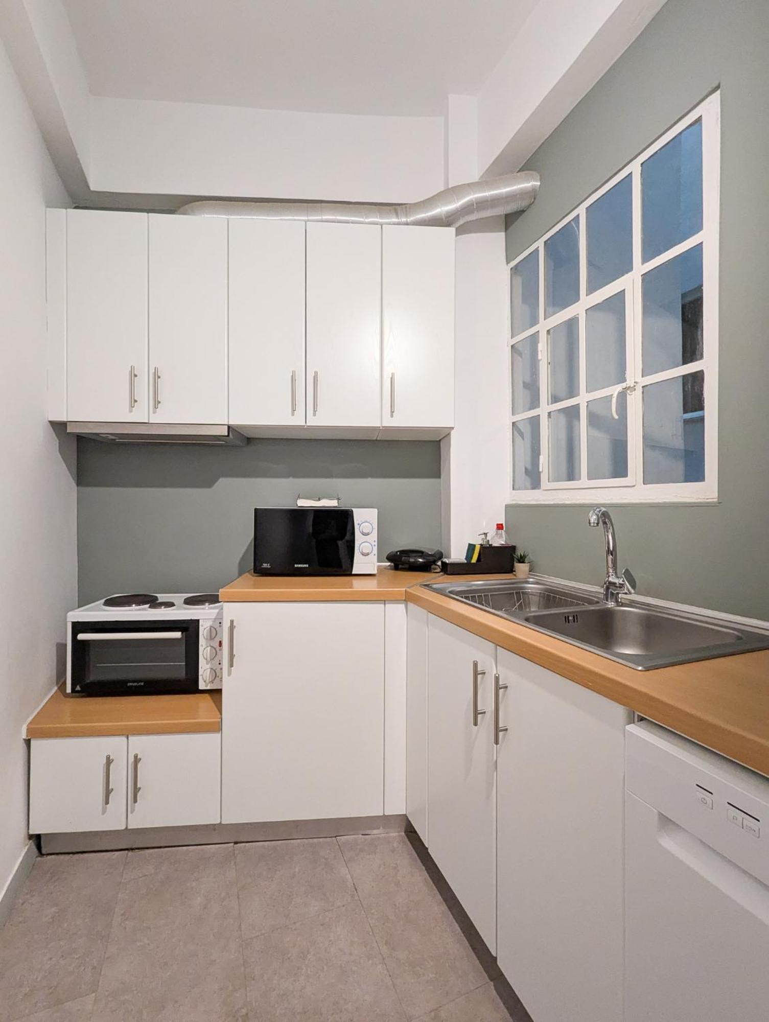 Spacious Apt For 5 Guests Next To Acropolis&Metro أثينا المظهر الخارجي الصورة